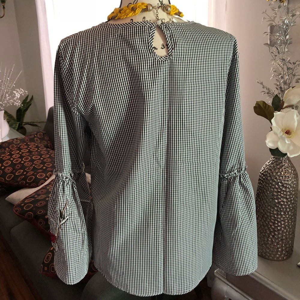 Atem & vine blouse - Picture 3 of 5